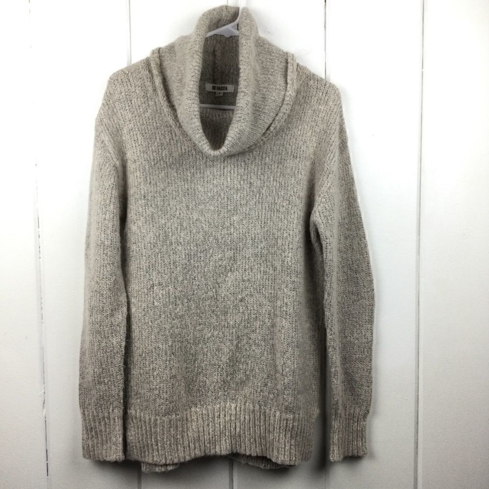 ‎BB Dakota Beige Sweater Light Beige Knit Cowl Neck, Size Small